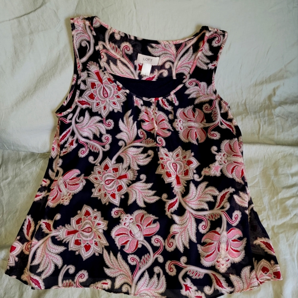 Ann Taylor LOFT Chiffon Floral Tank Top Scoop Neck